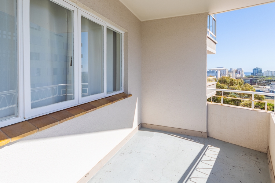 1 Bedroom Property for Sale in Green Point Western Cape